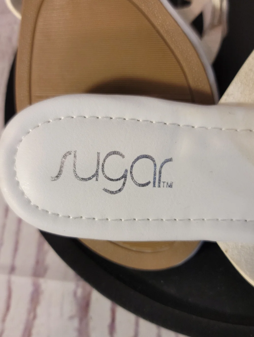 Sugar Clarissa Women's Medallion Cutout Thong Sandals - White - Size 8M - NWOT - Picture 7 of 8